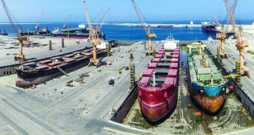 عمان للحوض الجاف جاهزون لبناء السفن