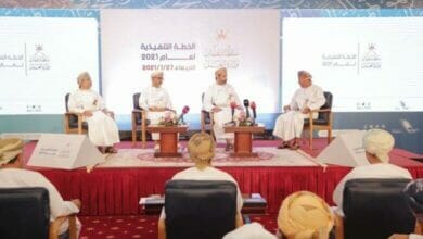 السلطنة ترفع رسوم تجديد الإقامة Copy