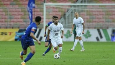 الهلال يتعادل مع الأهلي