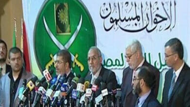بينهم أسرة مرسي مصادرة أموال الاخوان