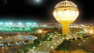 شاب مصري يتحدث اللهجة السعودية Copy