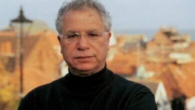 وفاة الشاعر الفلسطيني مريد البرغوتي Copy