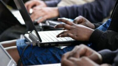 الانترنت والأفكار Copy