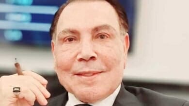 لحظة من فضلك Copy