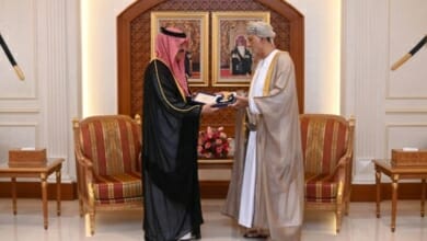 السلطان والسفير Copy