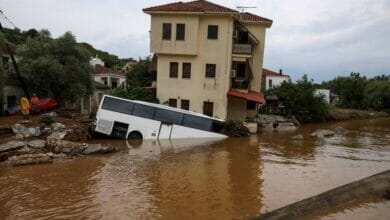 ليبيا وعمان والاعصار