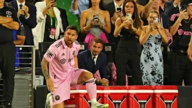 ميسي والتذاكر Copy