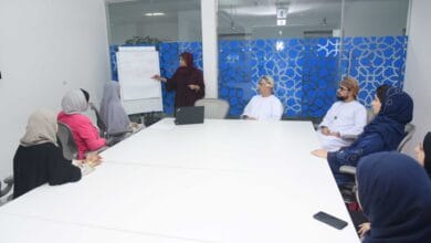 بنك مسقط والموظفات 1
