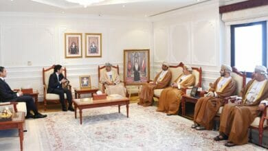 وزير الاعلام اللبناني والعماني