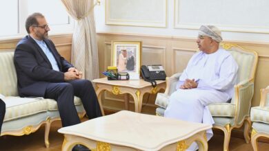 وزير الصحة والسفير الايراني