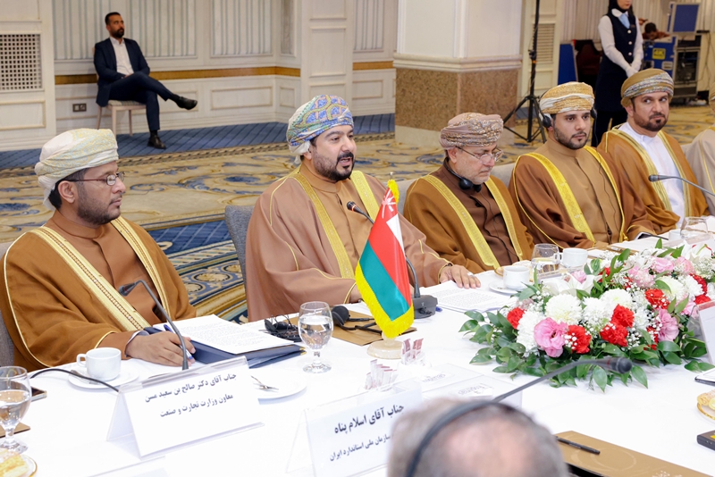 The Omani Iranian Joint Committee holds its twentieth meeting in Tehran4