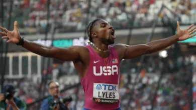 العداء لايلز