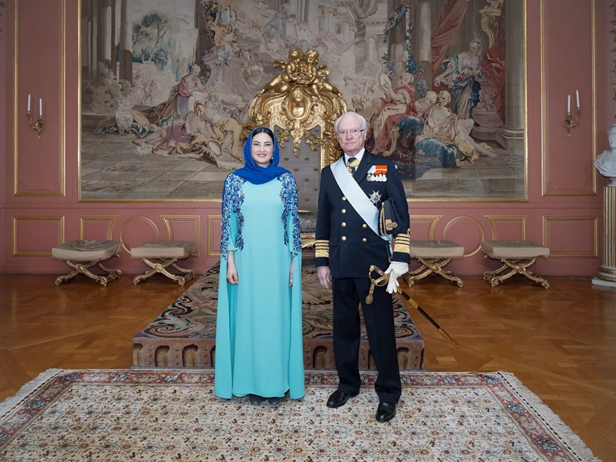 سفيرة عمان والسويد 1