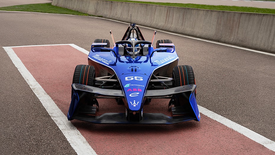 10 Maserati Formula E Tipo Folgore Season 11 Livery