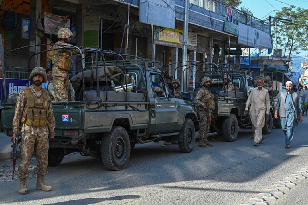 Pakistani army car and soldier