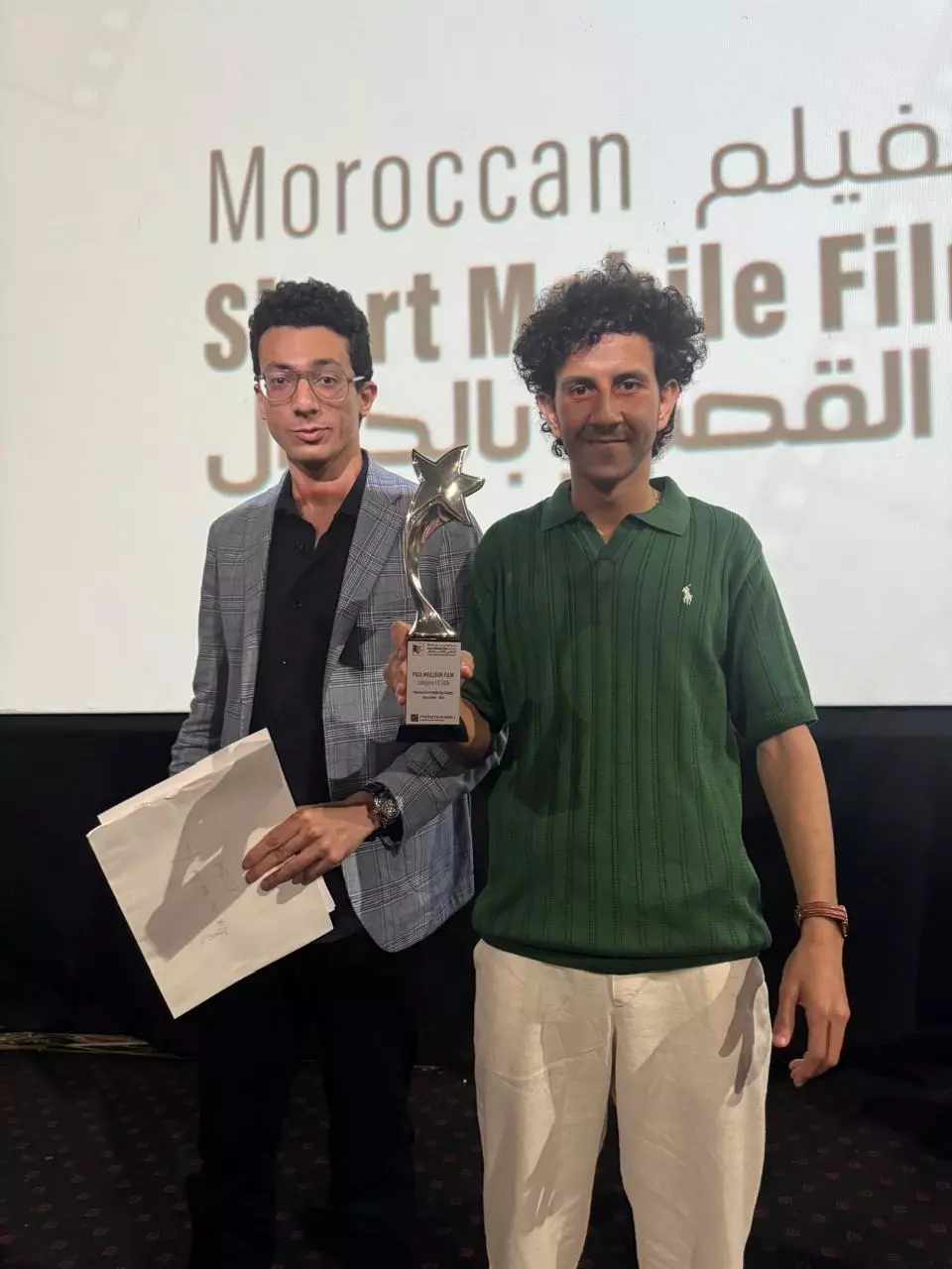 الفائزين