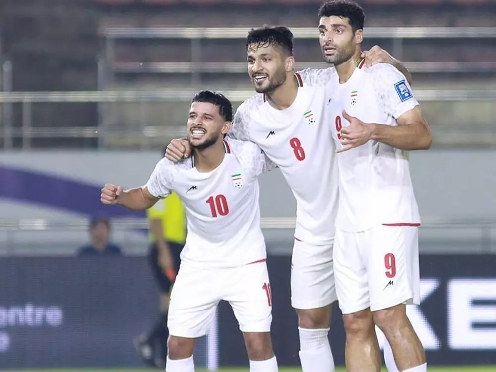 إيران