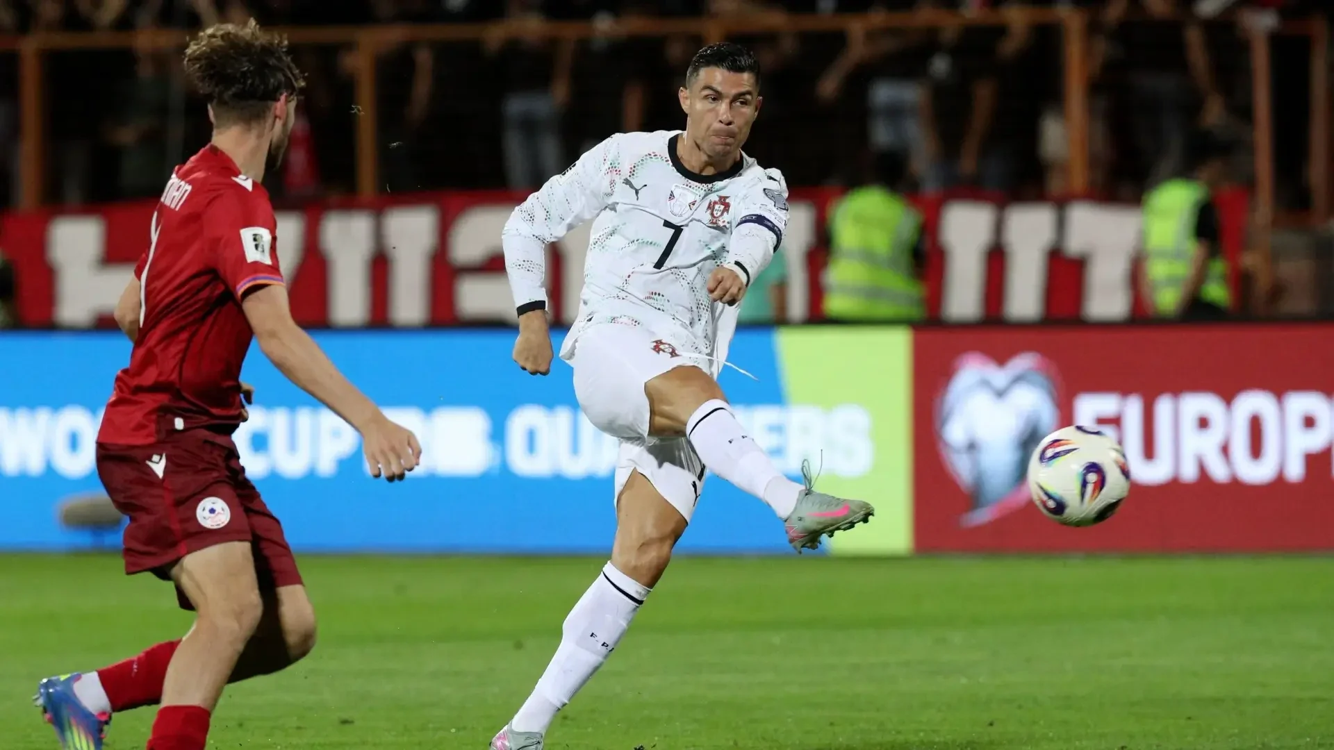 البرتغال