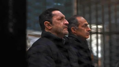 Alaa Mubarak responds to Mustafa Bakri regarding allegations of money smuggling to Israel. 2