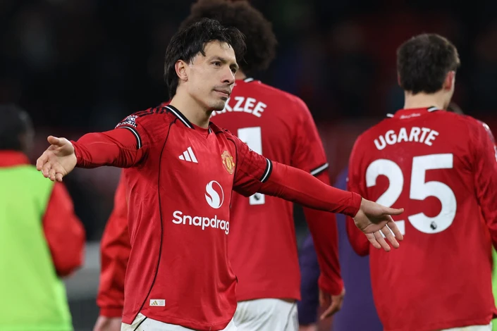 ليساندرو مارتينيز لاعب مانشستر يونايتد