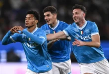 نيريس يحتفل بهدفه