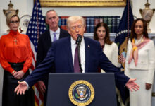 ترامب يهدد مادورو