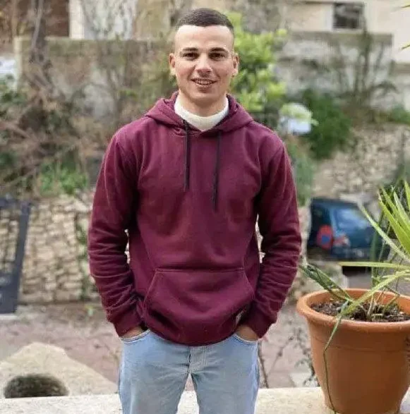  الشاب خطاب محمد إسماعيل السرحان دراغمة