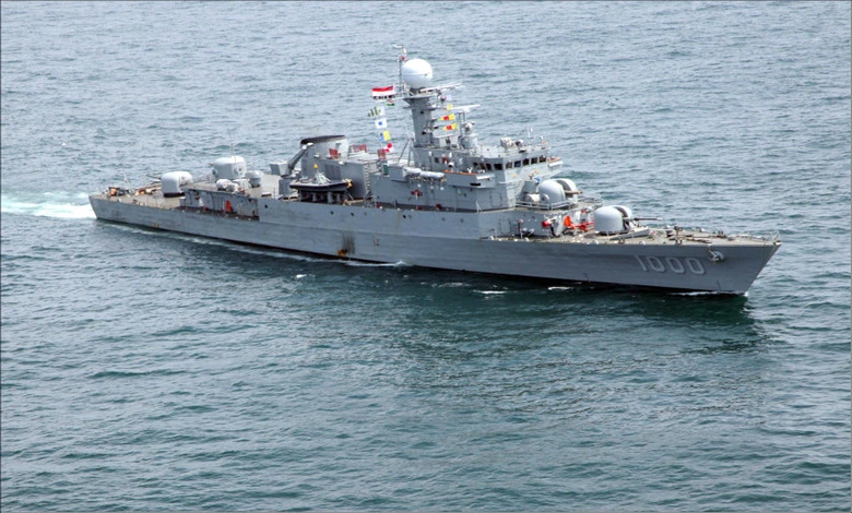 سفينة حربية مصرية