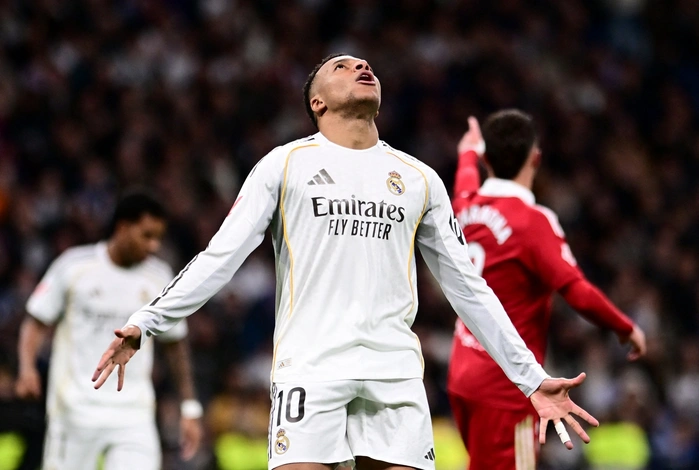 كيليان مبابي لاعب ريال مدريد