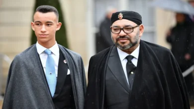 العاهل المغربي محمد السادس وابنه