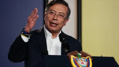 بيترو يتهم ترامب بالخرف