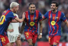 رافينيا يحتفل بهدفه مع برشلونة امام ريال مدريد