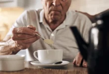 شخص مصاب ب السرطان