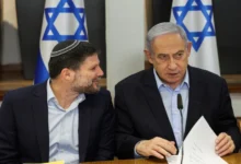 وزير مالية الاحتلال ونتنياهو