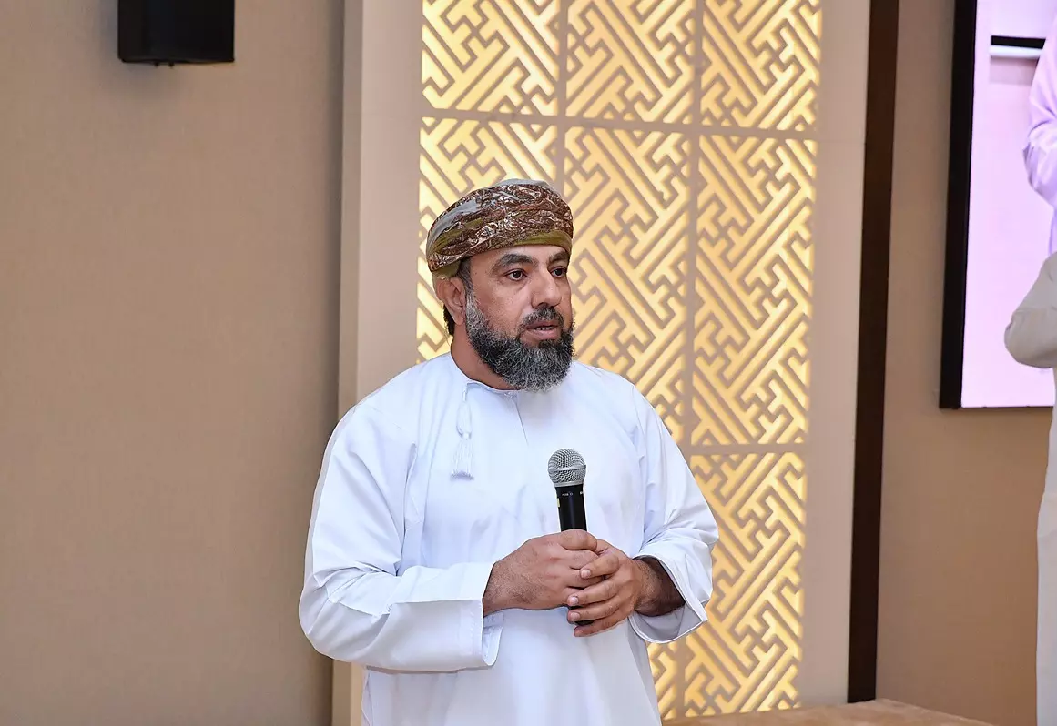 ناصر بن حماد العزري