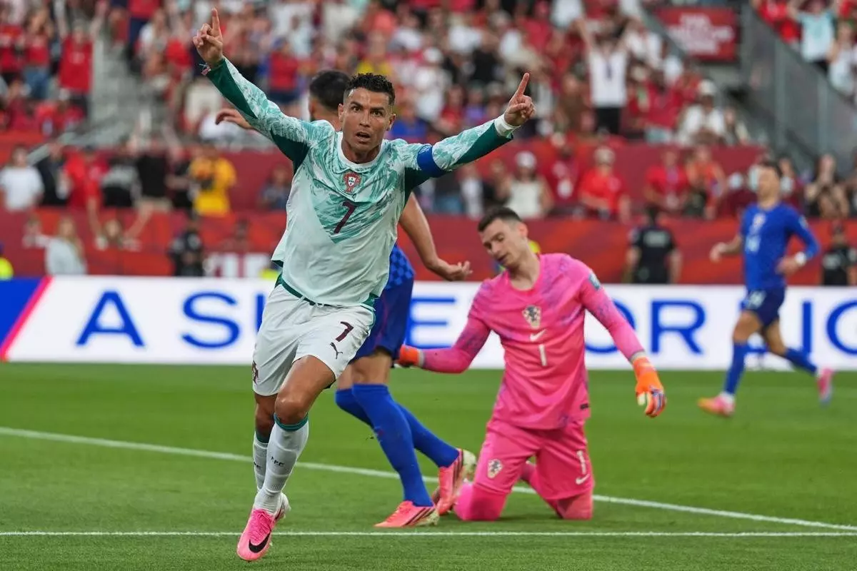 البرتغال