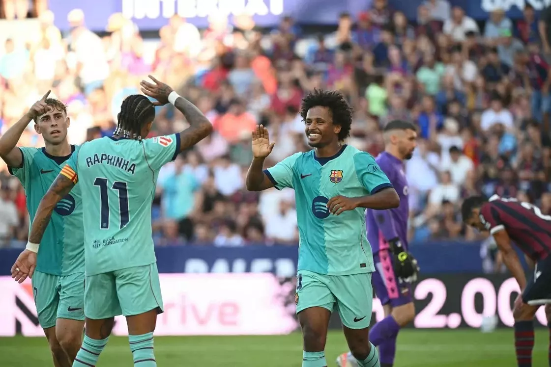 برشلونة