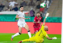 الأحمر